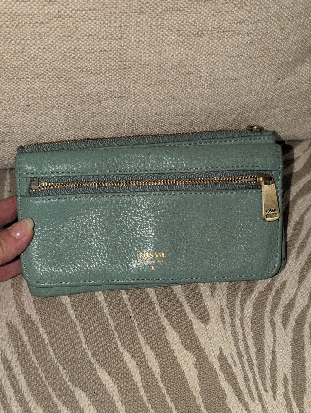 Fossil Mint Green Leather Zip Wallet with Gold Hardware